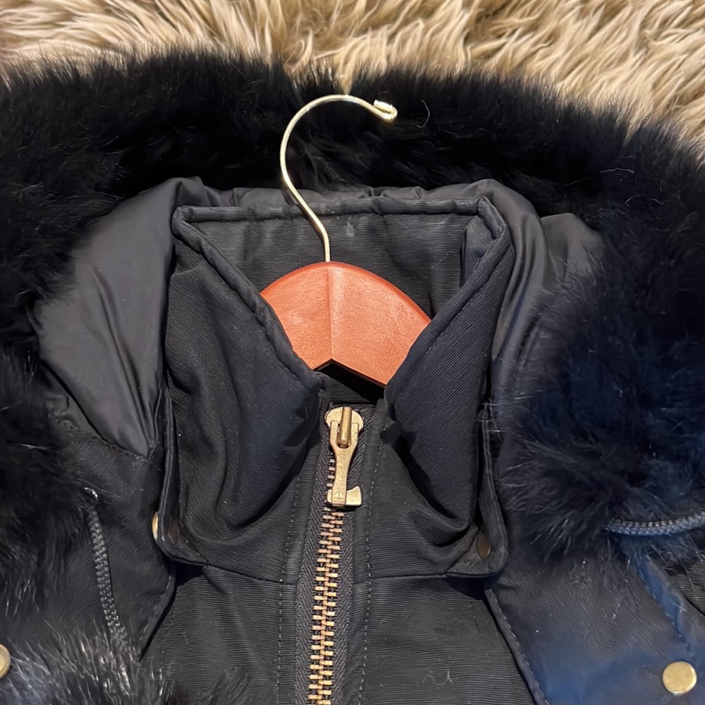 MOOSE KNUCKLES DEBBIE BOMBER SHEARLING WOMEN'S DOWN JACKET - Picture 5 of 15